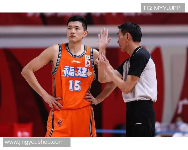 上海篮球队在世锦赛积分榜上以85分稳居第一名展现强劲实力 上海篮球队在世锦赛积分榜上以85分稳居第一名展现强劲实力