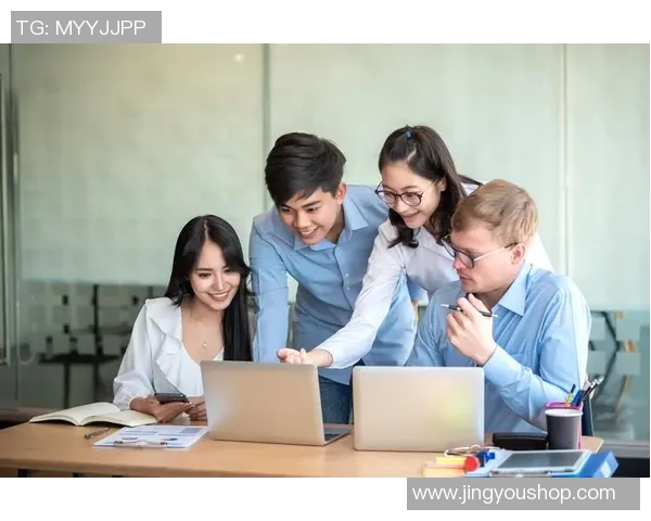 上海足球队在世界锦标赛中的团队协作表现分析与点评