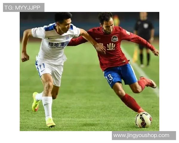 上海足球队的精神探索与战术解析：揭开足球巨献的神秘面纱