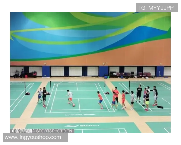 成都羽毛球队的训练节奏与战术分析探讨羽毛球热点发展趋势 成都羽毛球队的训练节奏与战术分析探讨羽毛球热点发展趋势