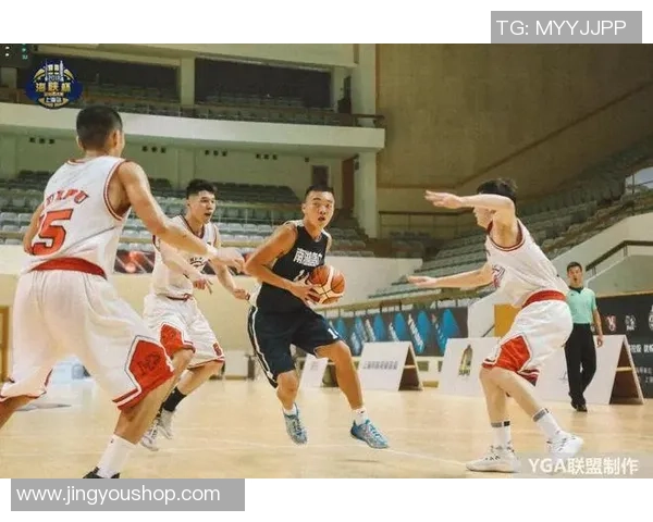 赛后分析成都篮球队与武汉篮球队的战术对决与表现评估